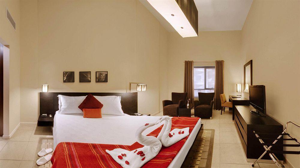 Lotus Grand Aparthotel 4*