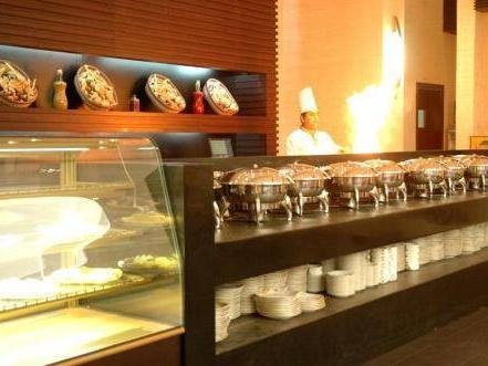 Lotus Grand Aparthotel 4*