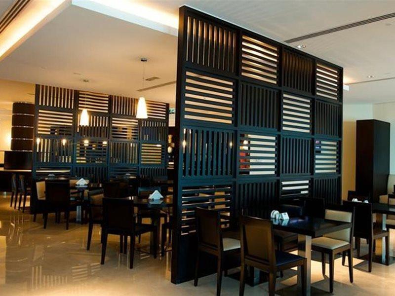 Express Airport By Ihg 3* Dubai