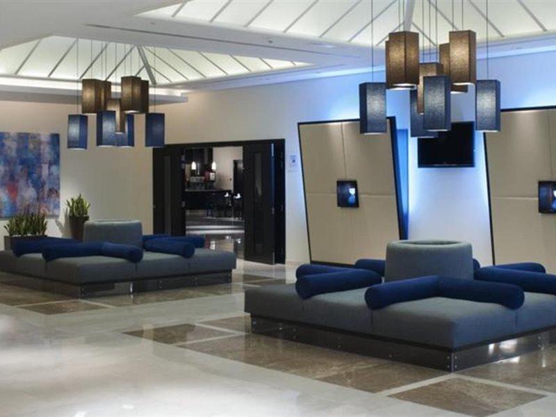 Express Airport By Ihg 3* Dubai