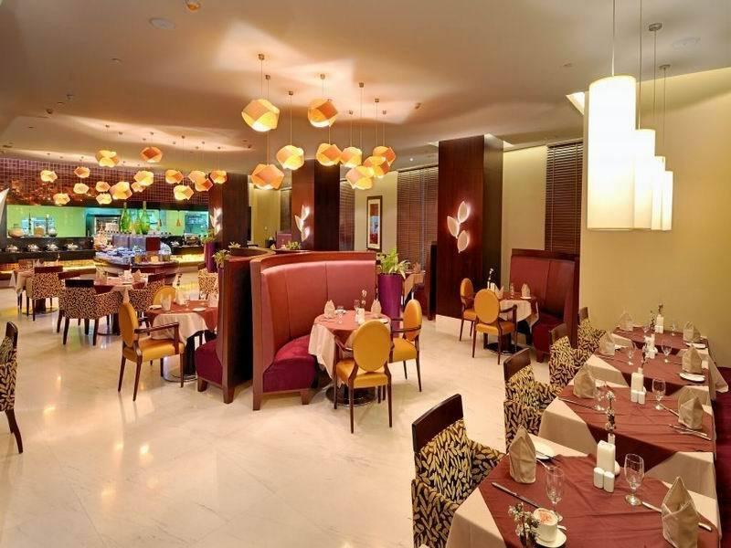 Ramada 4*