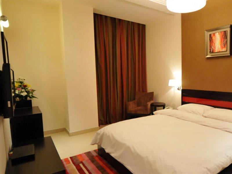 Dunes Oud Metha, Bur