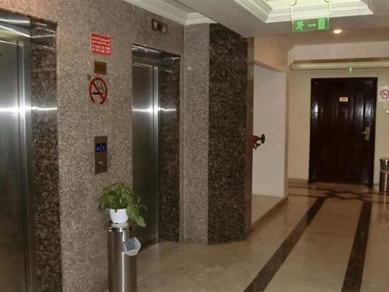 Aparthotel Al Muraqabat Plaza