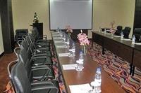 Otel Golden Tulip Suites Dubai