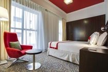 Otel Golden Tulip Suites Dubai