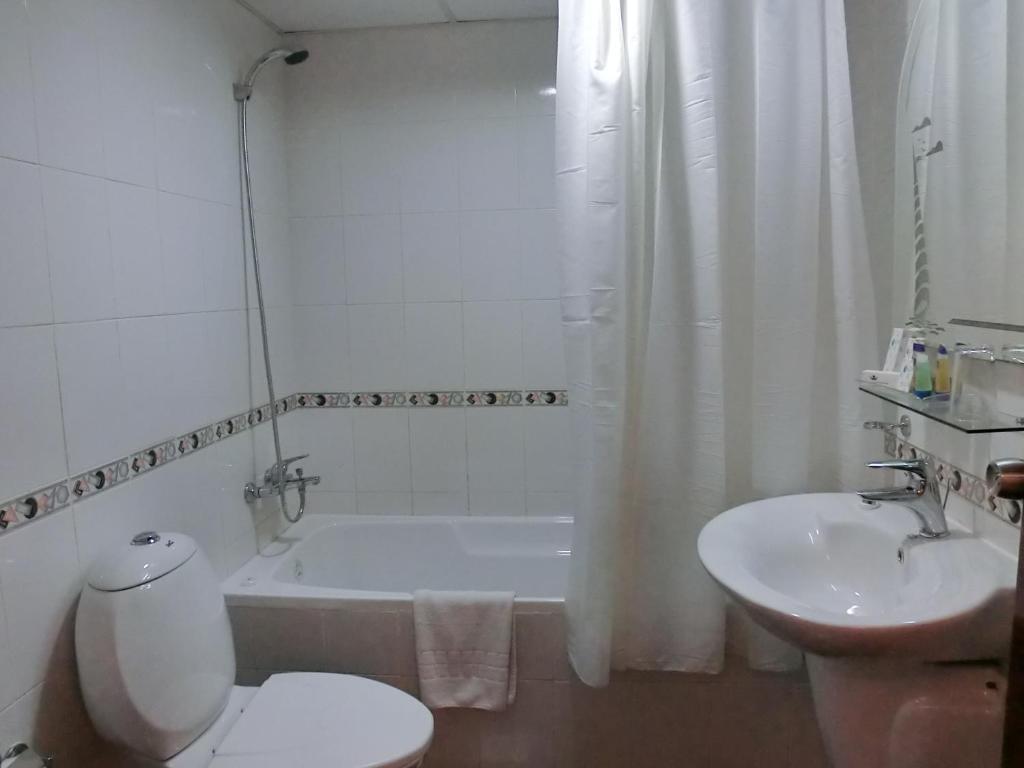 Al Muraqabat Plaza Aparthotel Dubai