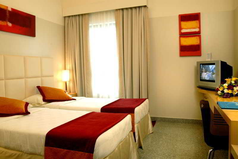 Hotel Arabian Park Dubai, An Edge By Rotana 3*