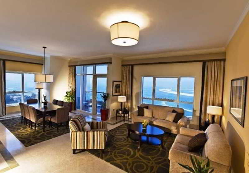Marriott Harbour And 4*