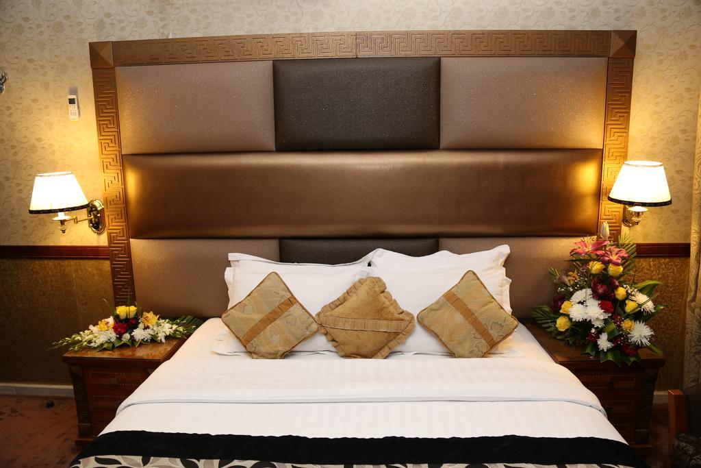 Abjad Crown Hotel Dubai