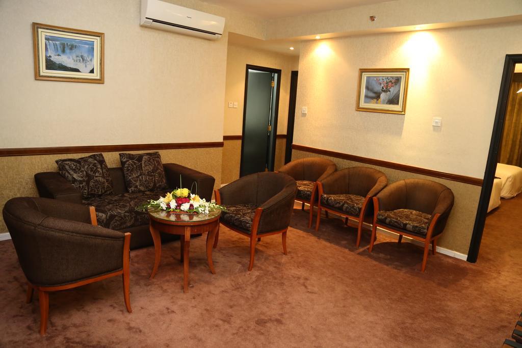Hotel Abjad Crown Dubai