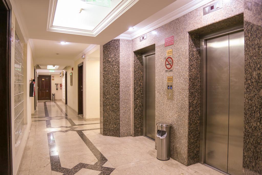 Aparthotel Al Muraqabat Plaza 3*