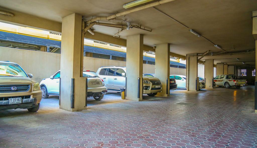 Al Muraqabat Plaza Aparthotel 3*