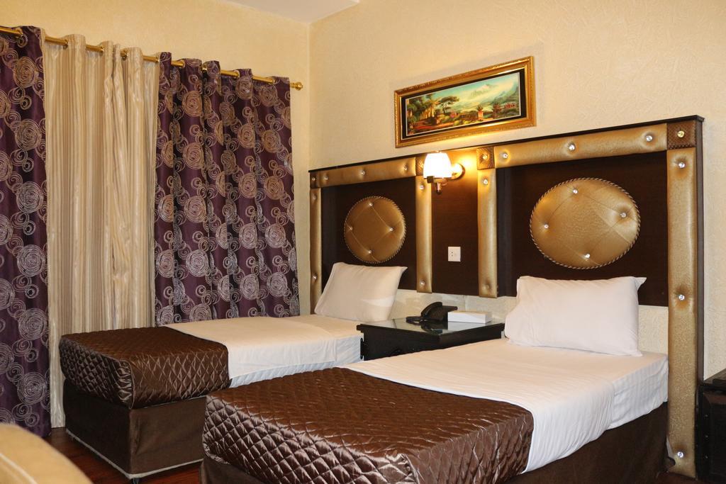Hafez - Al Ras Metro Station Hotel 3*