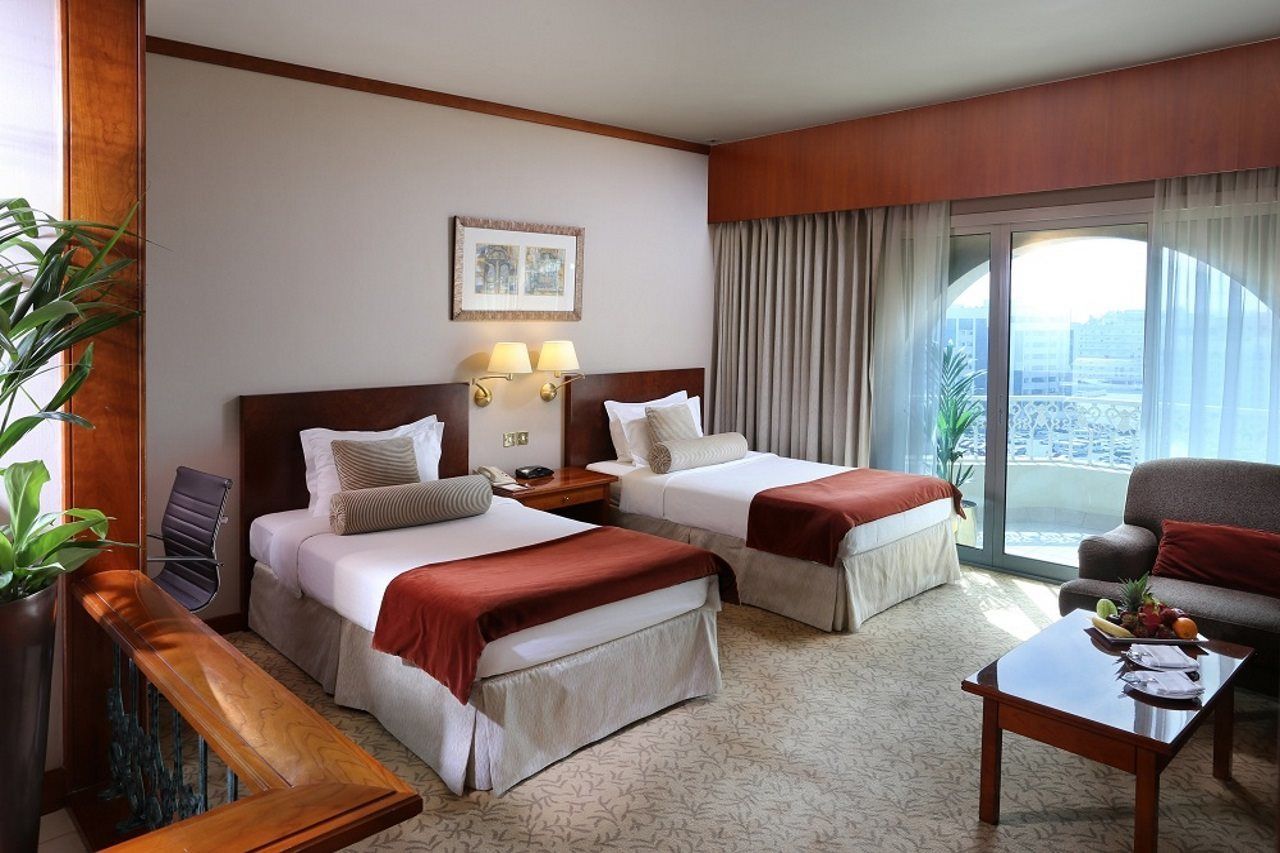 Ramada 4*