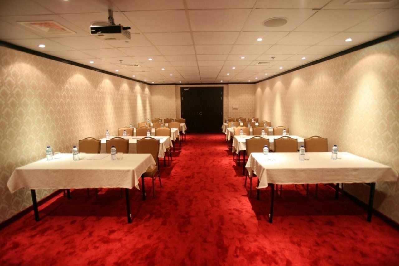 Hotel Grandeur Al Barsha