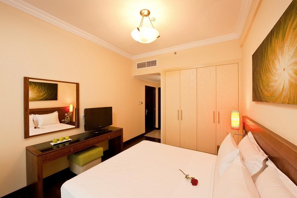 Al Nawras Aparthotel 4*