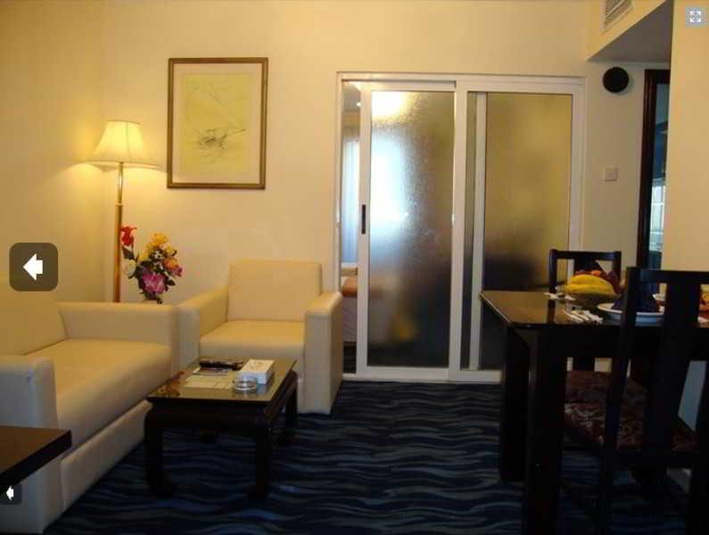 Al Muraqabat Plaza Aparthotel