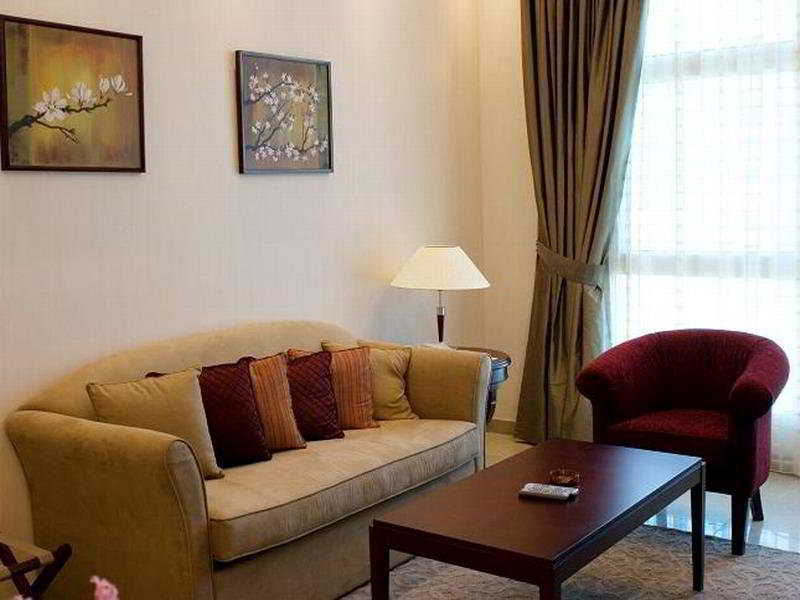 Royal Ascot Hotel 3*