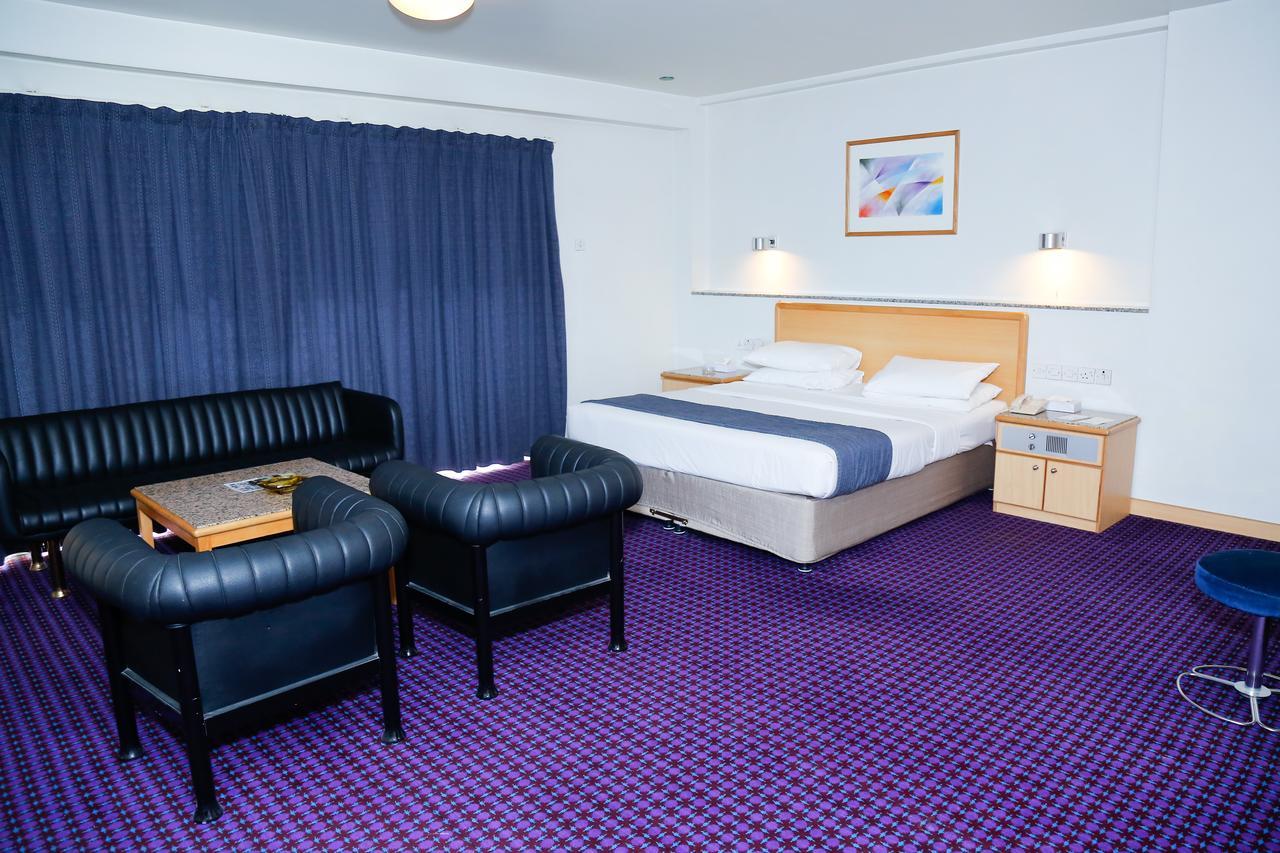 Ambassador Otel 3*