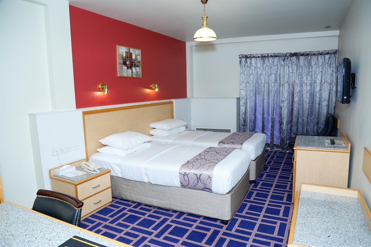 Ambassador Otel 3*