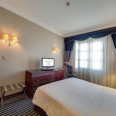 Royal Ascot Hotel Dubai