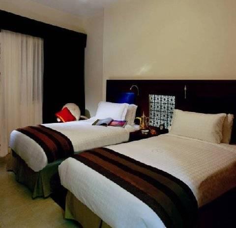 Aparthotel Tamani Marina &