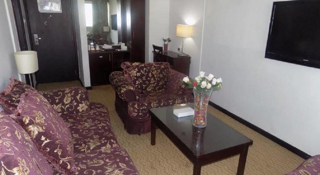 Dream Palace Hotel