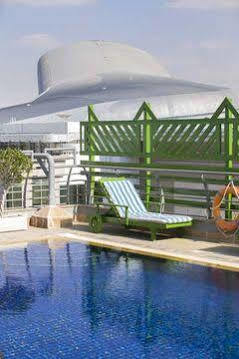 Golden Tulip Suites Otel Dubai
