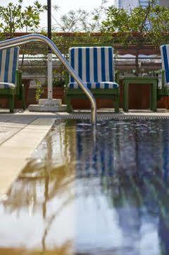 Golden Tulip Suites Otel 3*