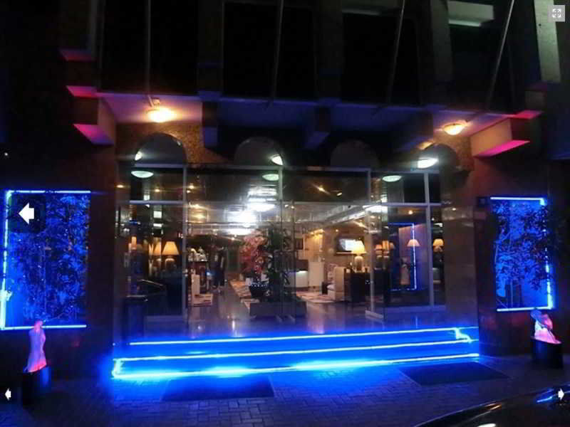 Al Muraqabat Plaza 3* Dubai
