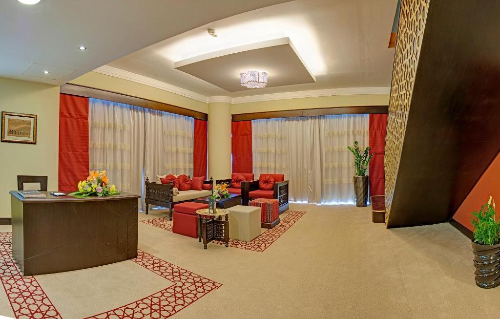 Boutique 7 And 4* Dubai