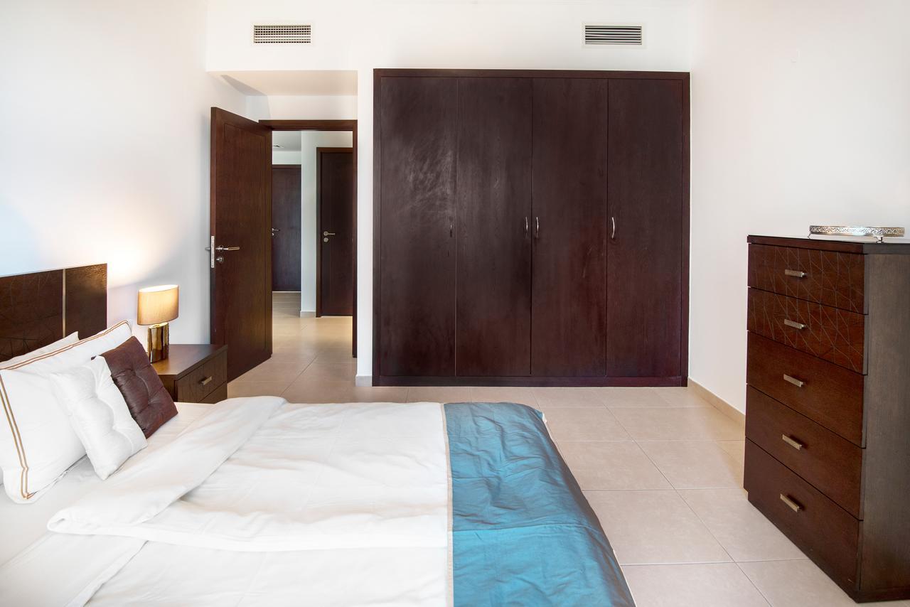 Apartment One Bedroom Fountain & Old Town View By