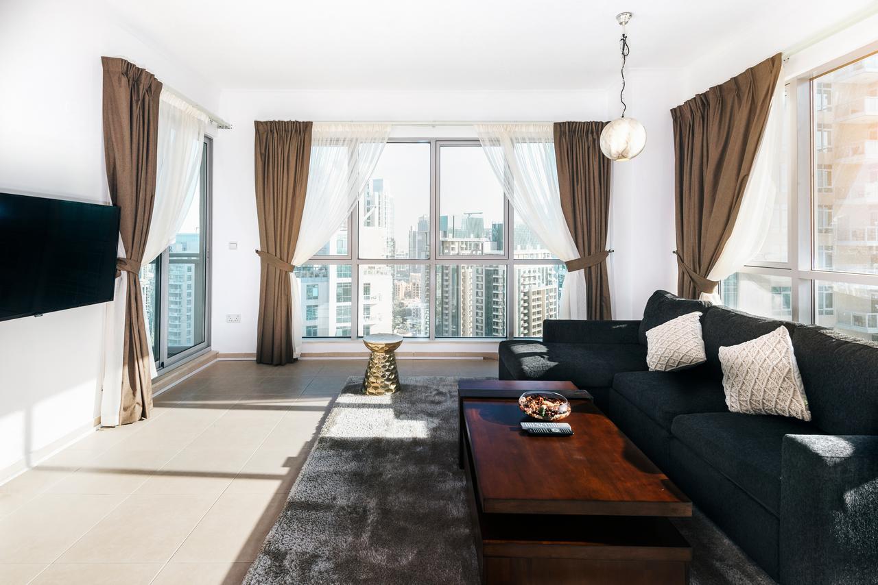 One Bedroom Fountain & Old Town View By *