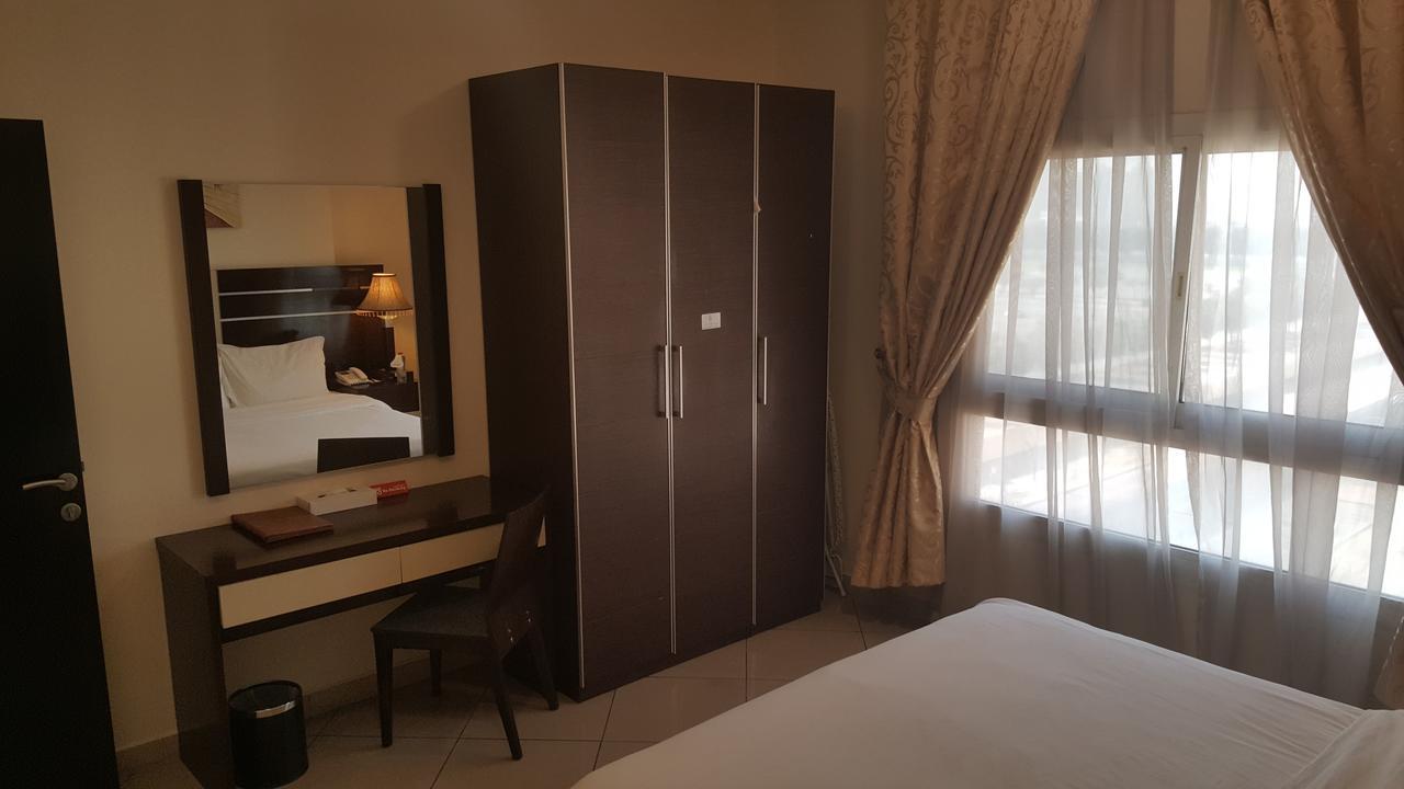 Boulevard City Aparthotel Dubai