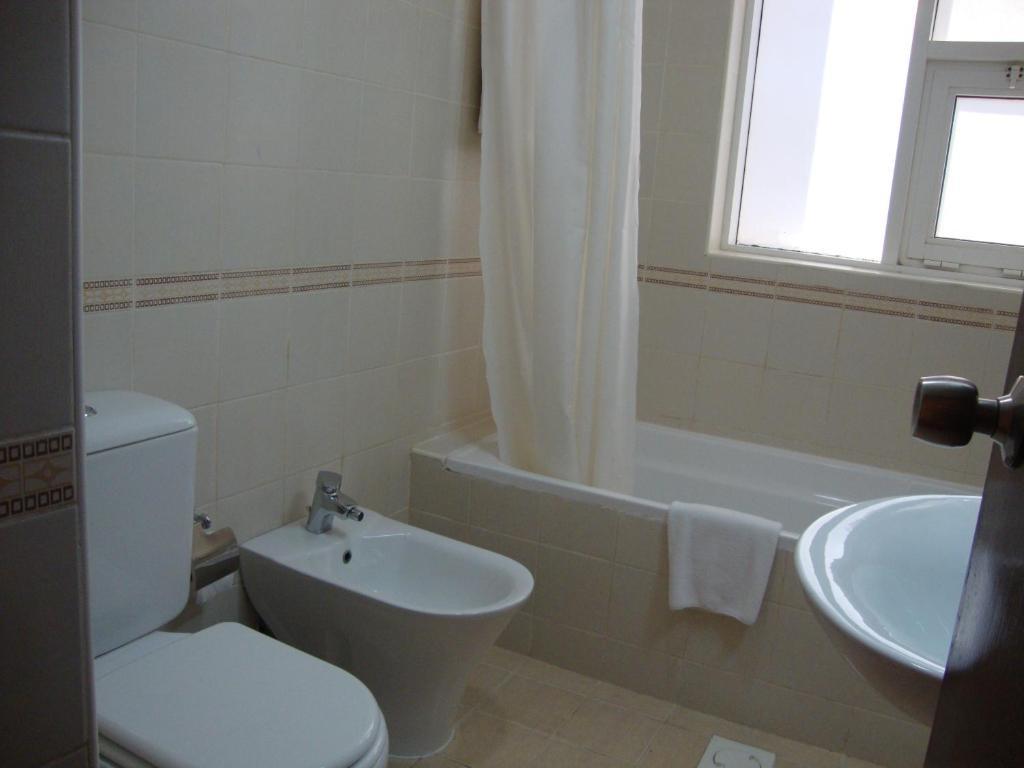 Al Muraqabat Plaza Aparthotel