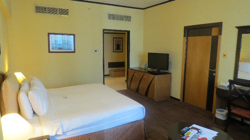 Hotel The Park Formerly Al Jawhara Gardens 4*