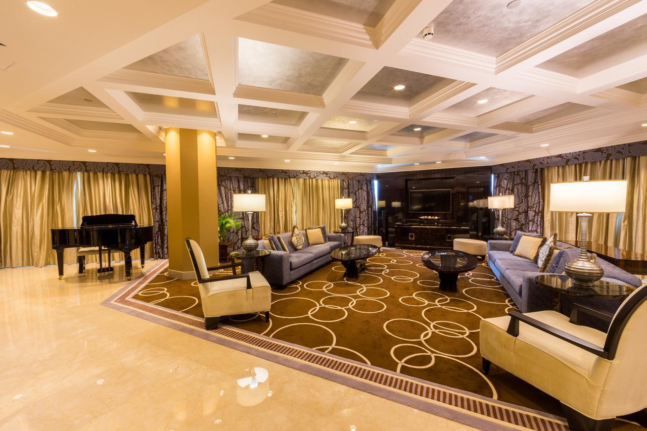 Moevenpick Grand Al Bustan Otel