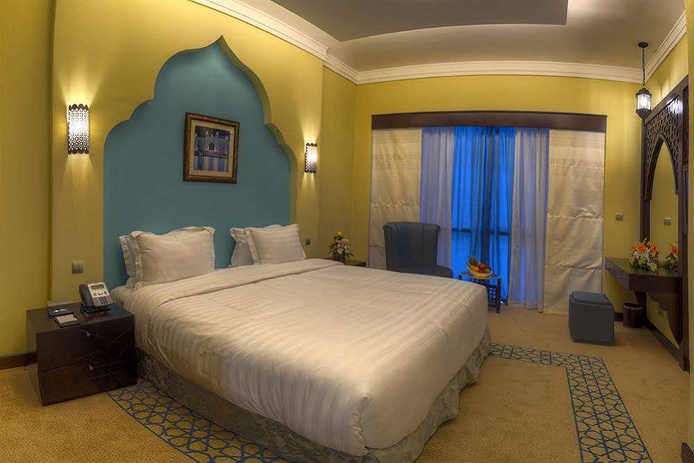 Boutique 7 And 4*