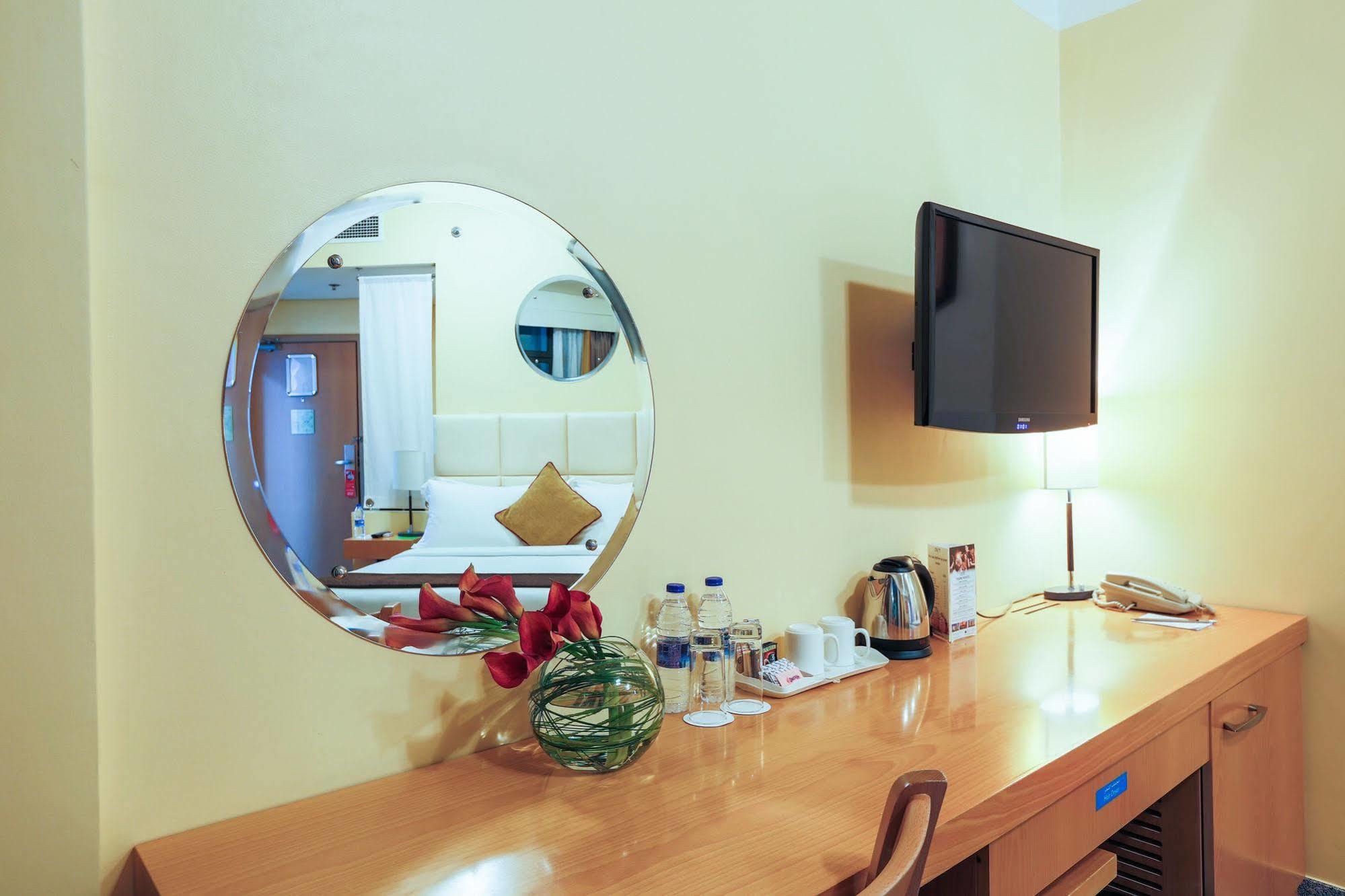 Hotel Arabian Park Dubai, An Edge By Rotana