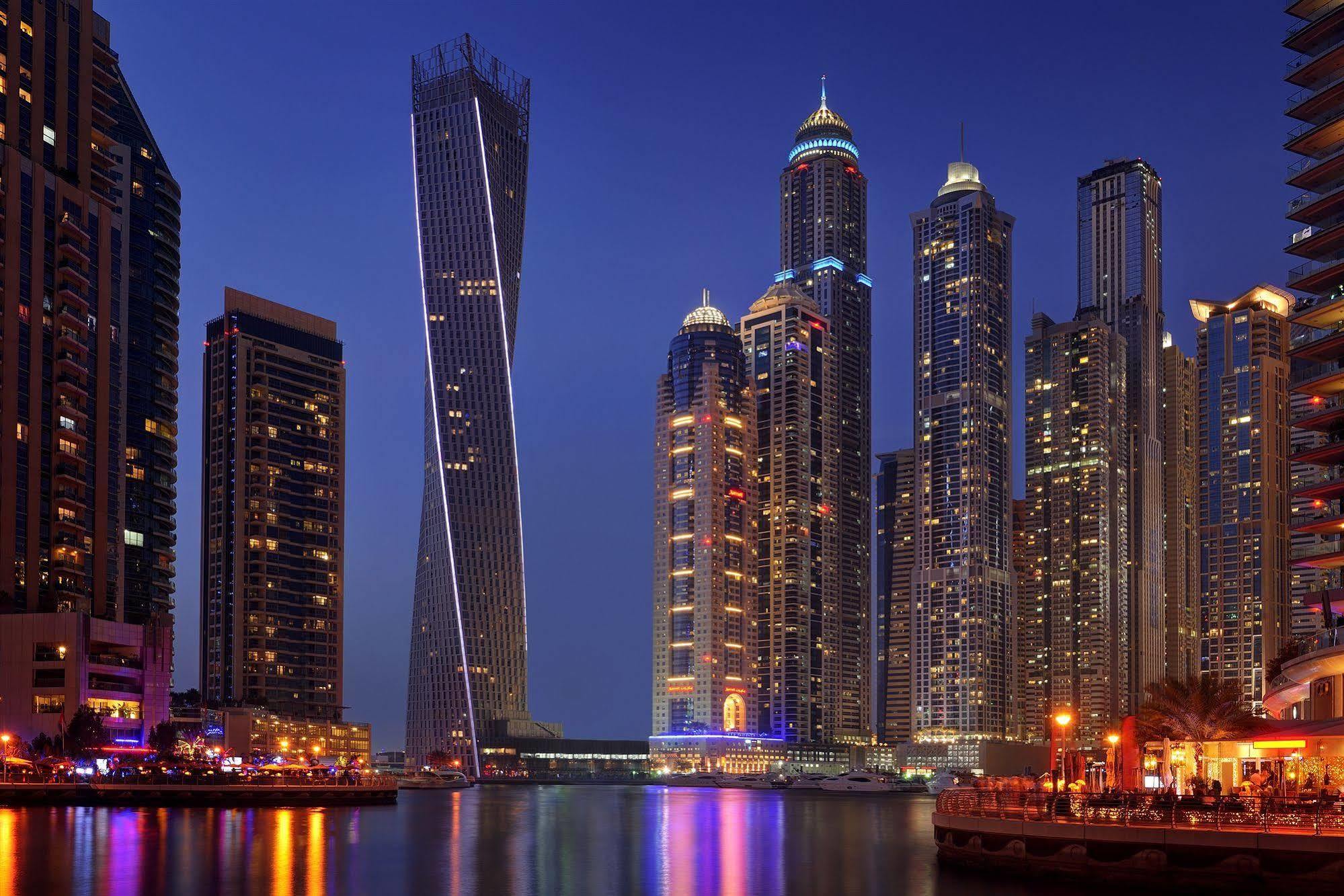 Marriott Harbour And Dubai