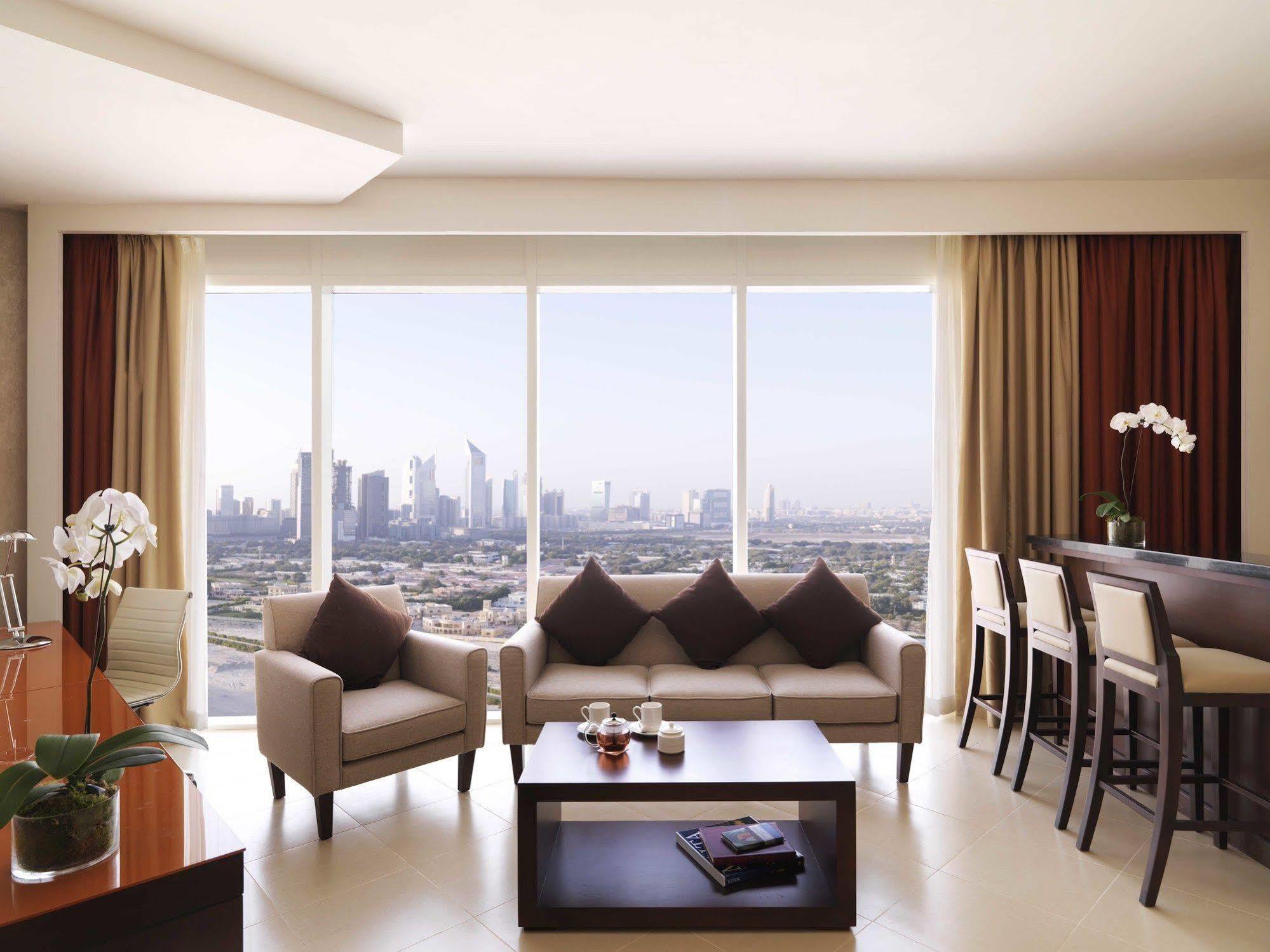Hotel Millennium Downtown 4*