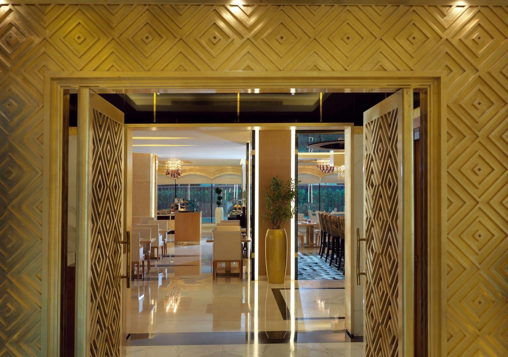 Damac Maison Mall Street Aparthotel 5*