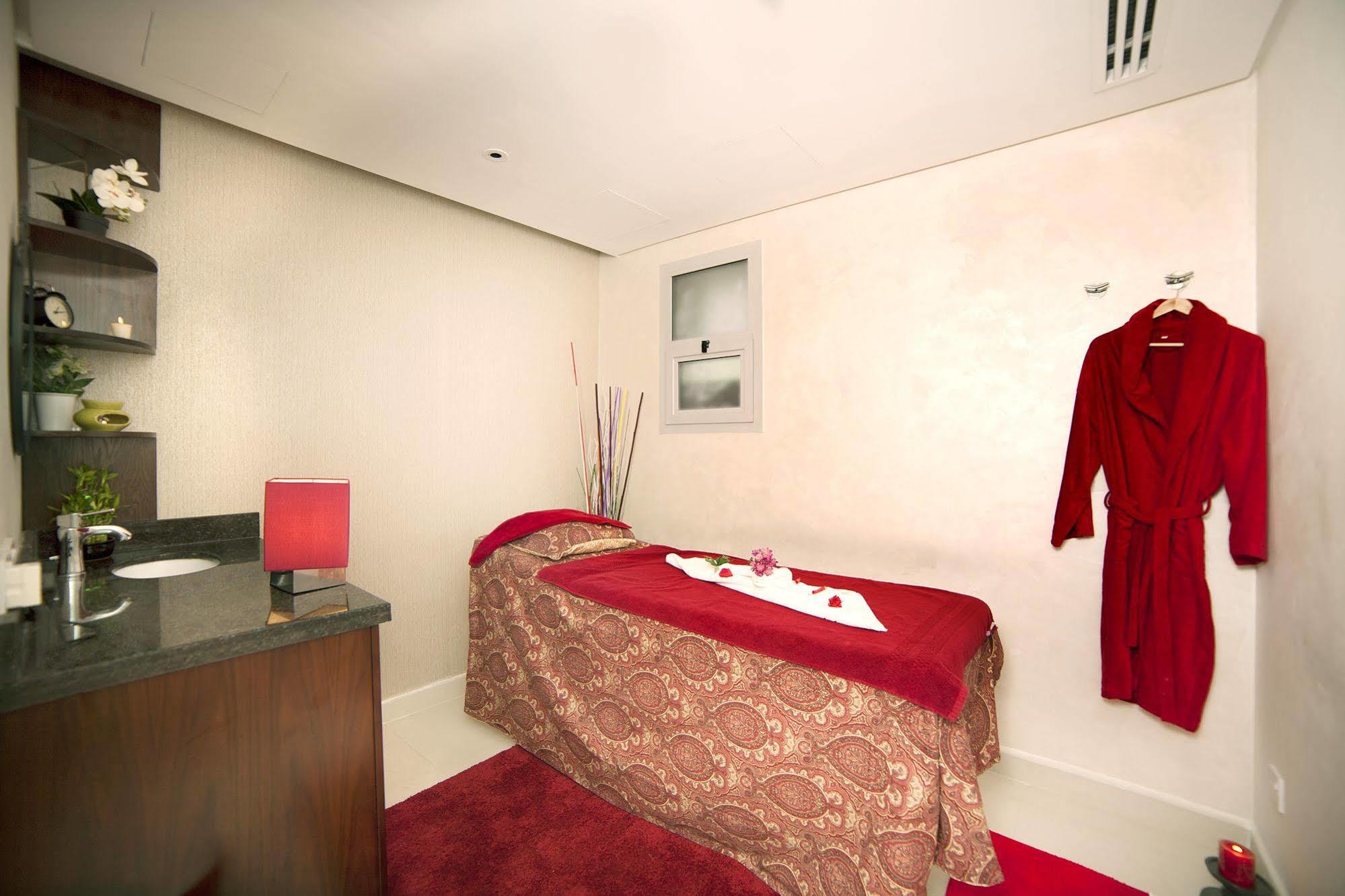Otel Raviz Center Point