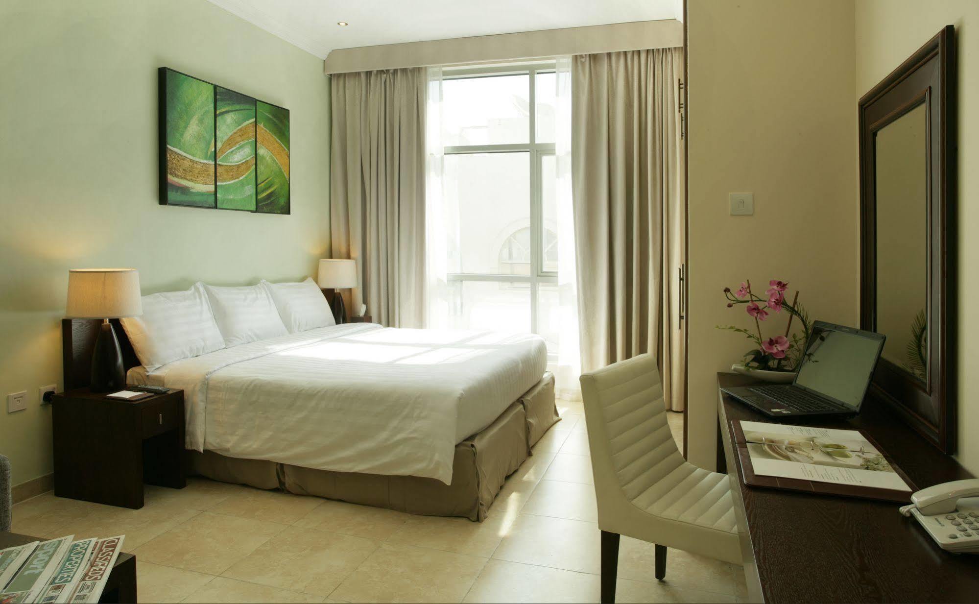 Auris Deira Aparthotel 3*