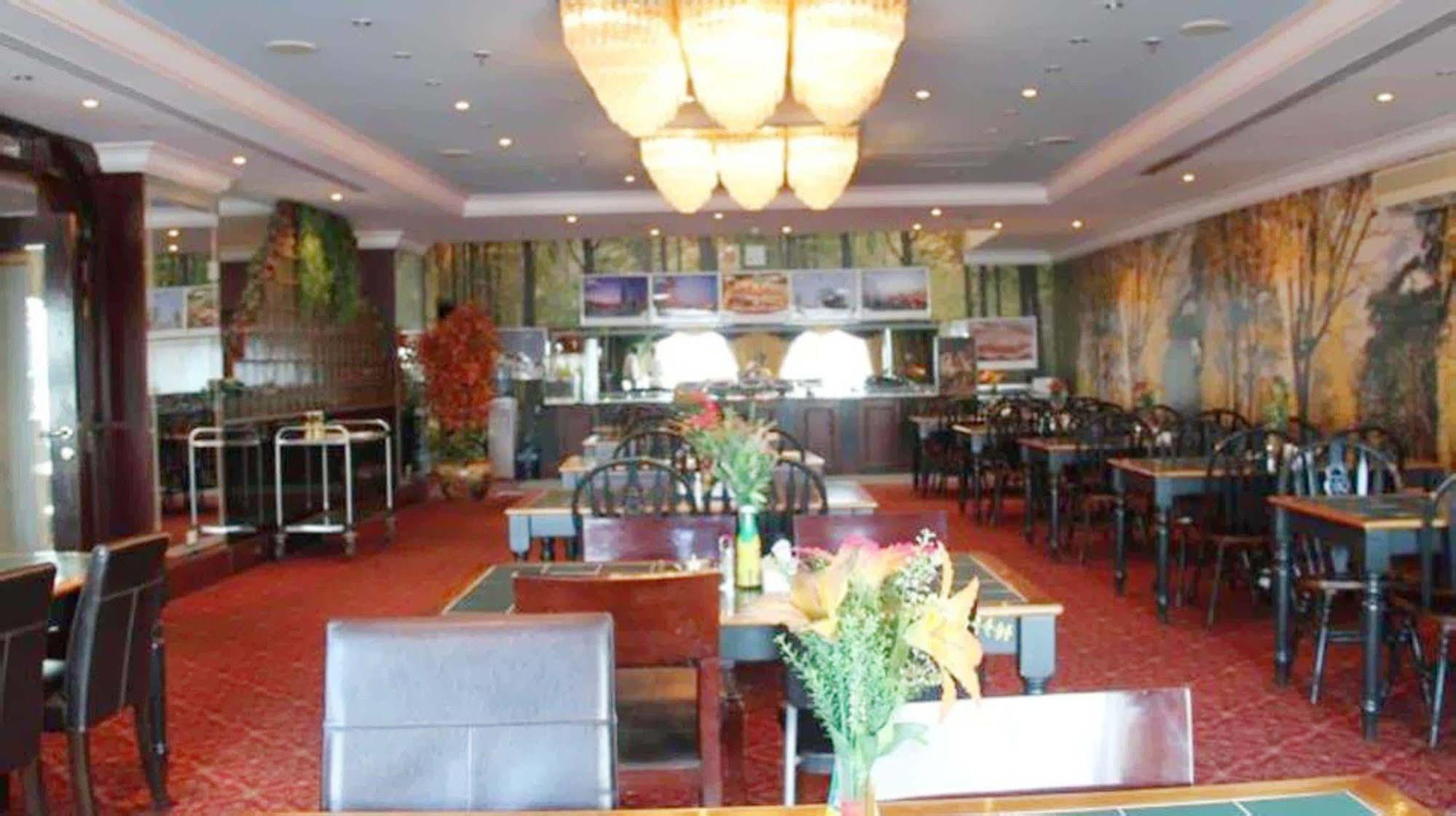Royal Garden Hotel 2*