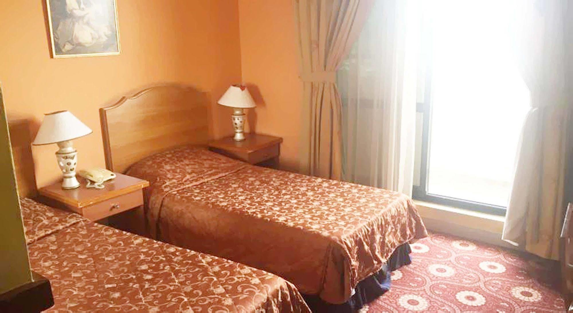 Royal Garden Hotel