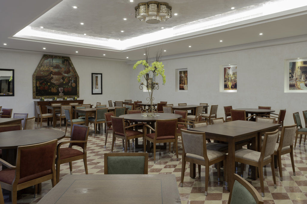 Renaissance Business Bay Hotel, Hotel