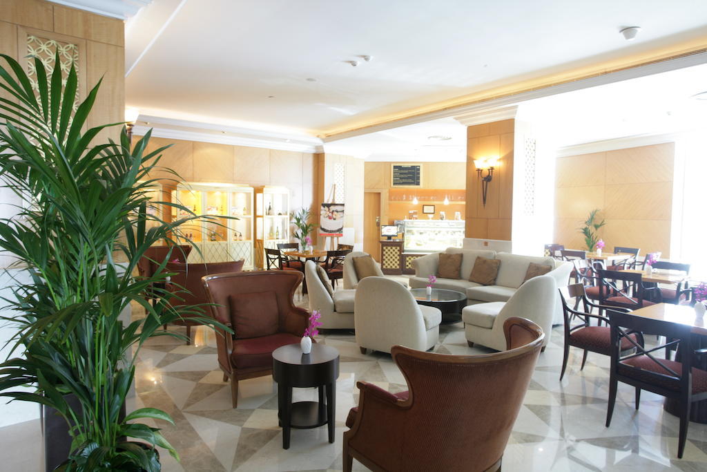 Ramada 4*