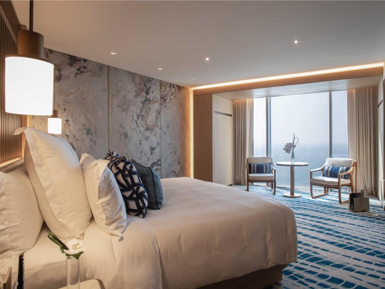 Jumeirah Beach 5*
