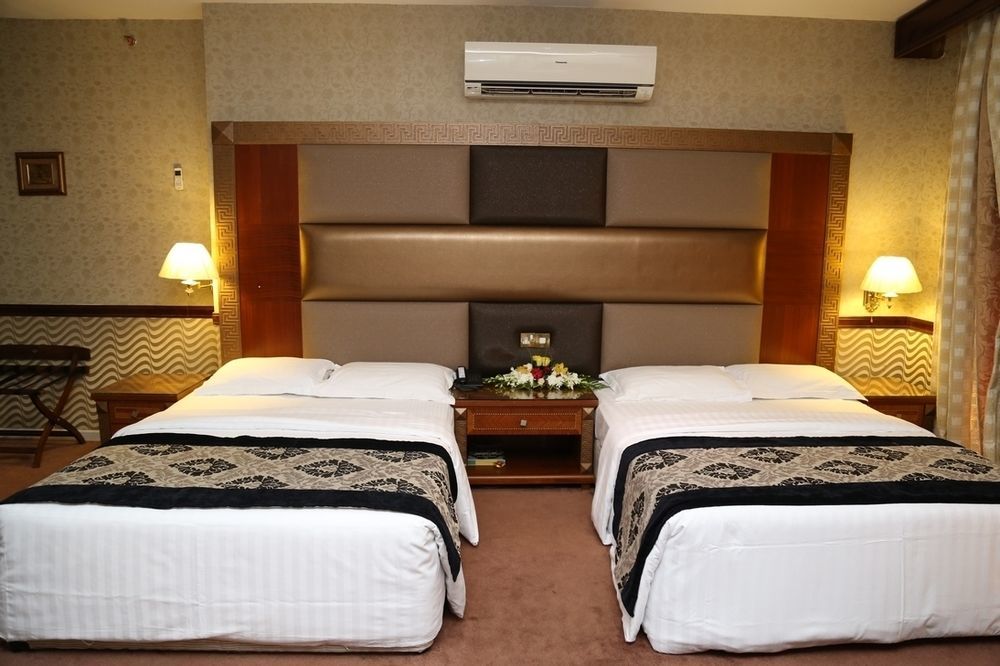 Hotel Abjad Crown